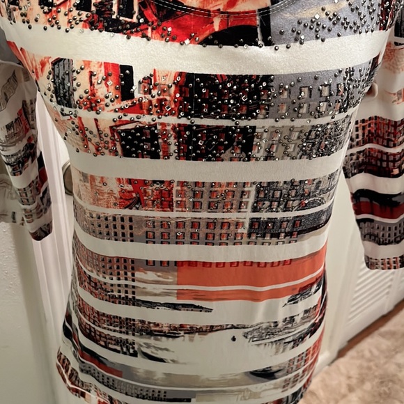 Onque Casuals blouse with rhinestones - Picture 2 of 7